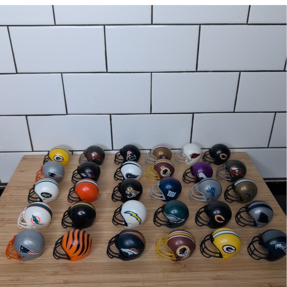 Lot of 30 NFL Mini Helmet Pencil Toppers A&A Global Gumball - Picture 9 of 16